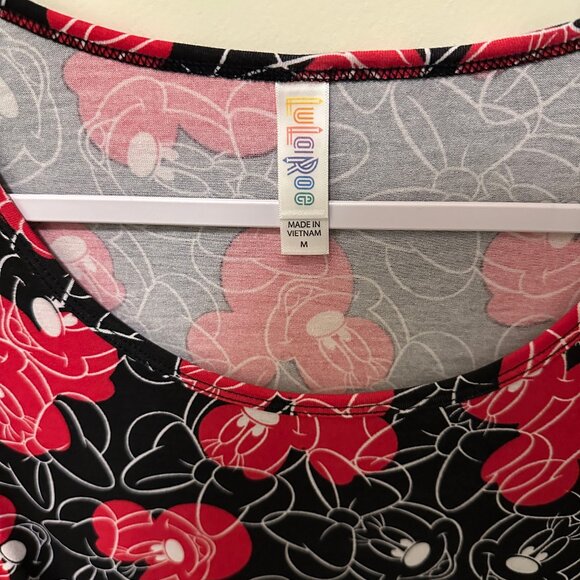 LulaRoe Classic T-Shirt with Disney Minnie Mouse Print, Size M - Picture 3 of 4